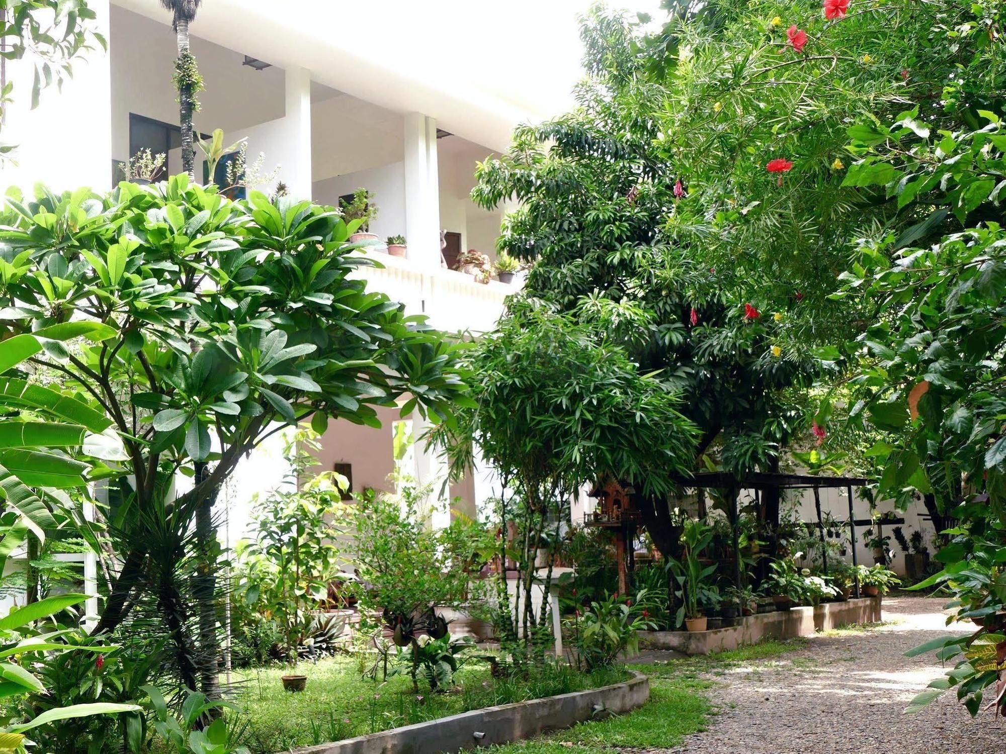 Hotel Lani'S House By The Ponds Vientián Exterior foto